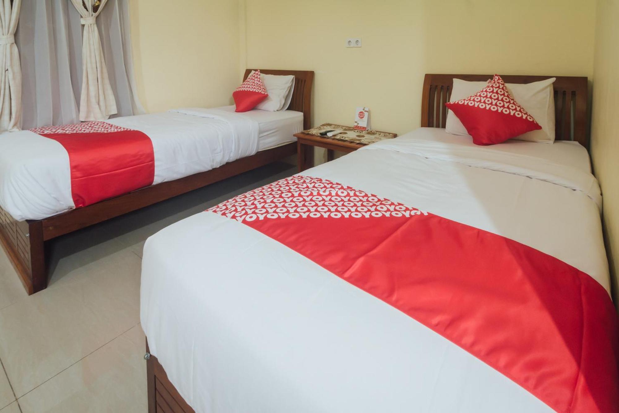 Vaccinated Staff - OYO 1300 Crecia Guest House Hatu Exterior foto